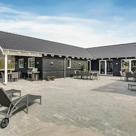 Holiday home 8 Bedroom Lovely In Blavand