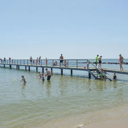 8 Bedroom Lovely In بيت للعطل Blåvand