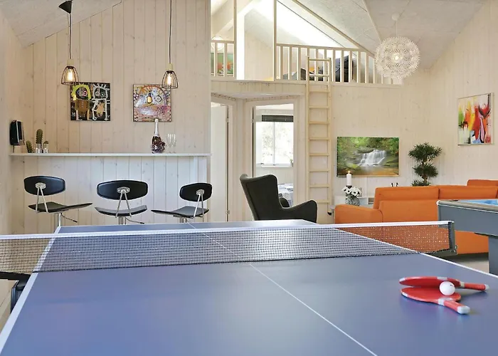 8 Bedroom Lovely In Nyaraló