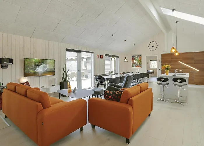 8 Bedroom Lovely In Nyaraló *