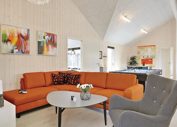 8 Bedroom Lovely In Nyaraló