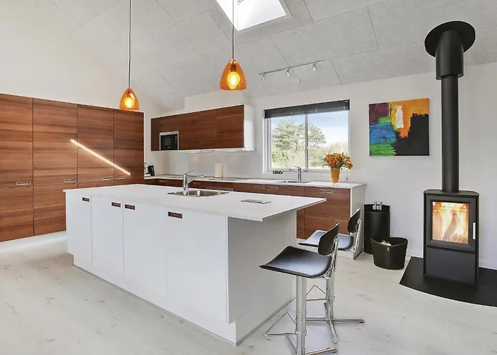 8 Bedroom Lovely In Nyaraló *